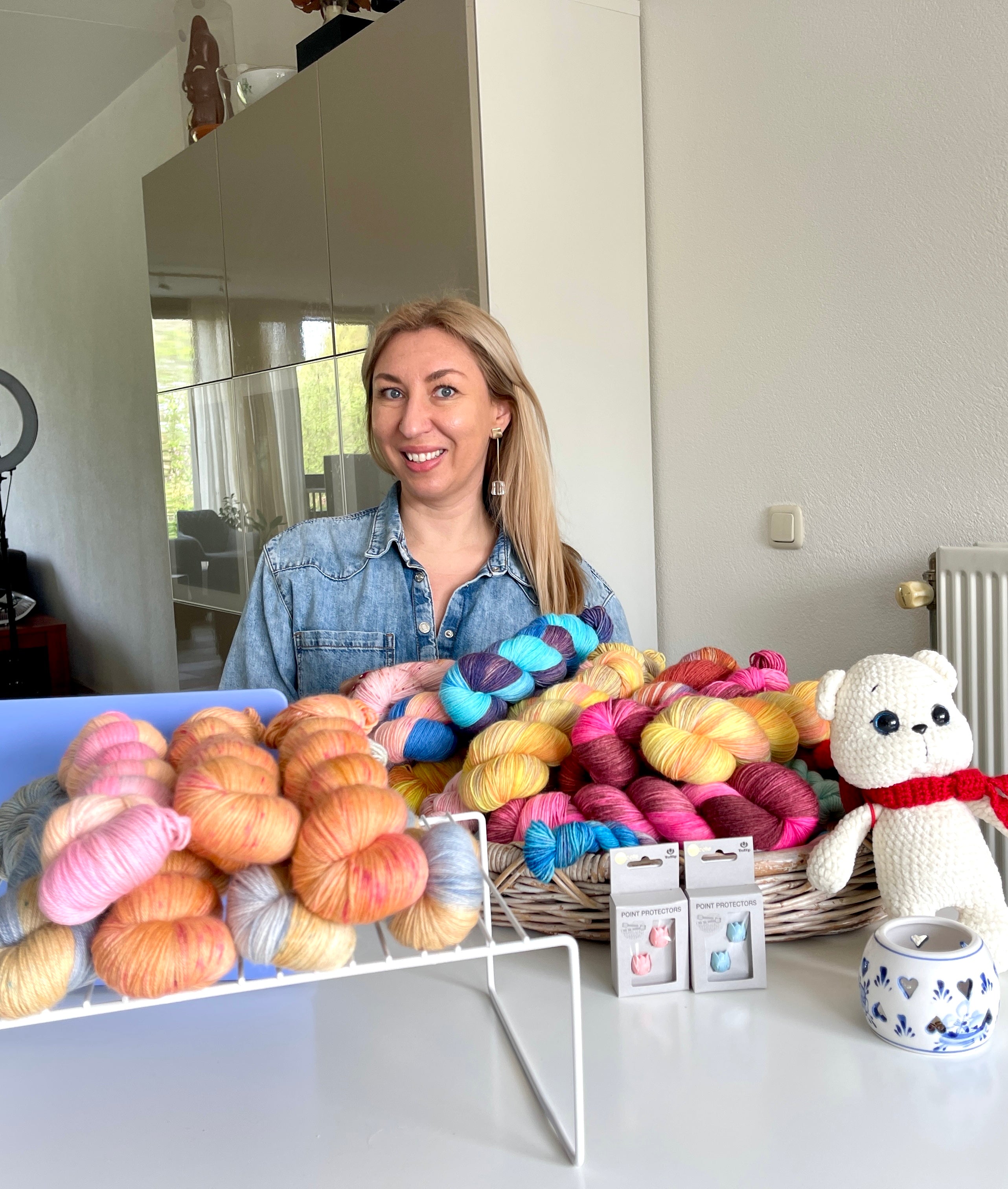 Amazingwool opens a showroom for Knit in Public Day 08/06/24