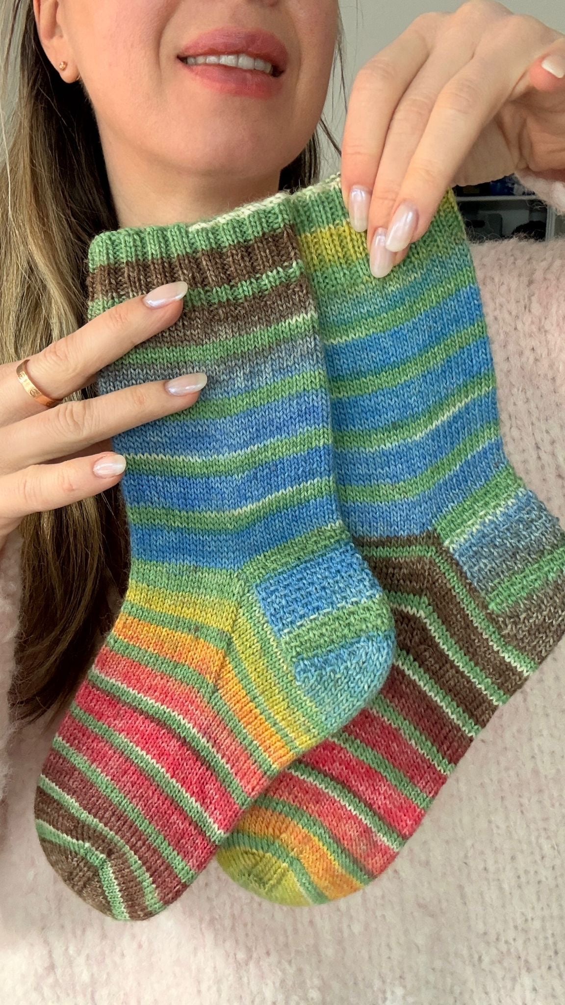 Fall in Love with These Perfect Tropical Socks