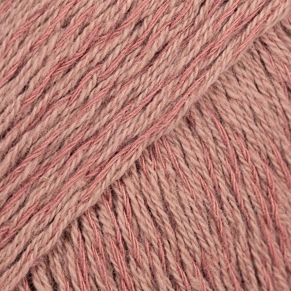 DROPS Belle Uni Colour 21 almond rose