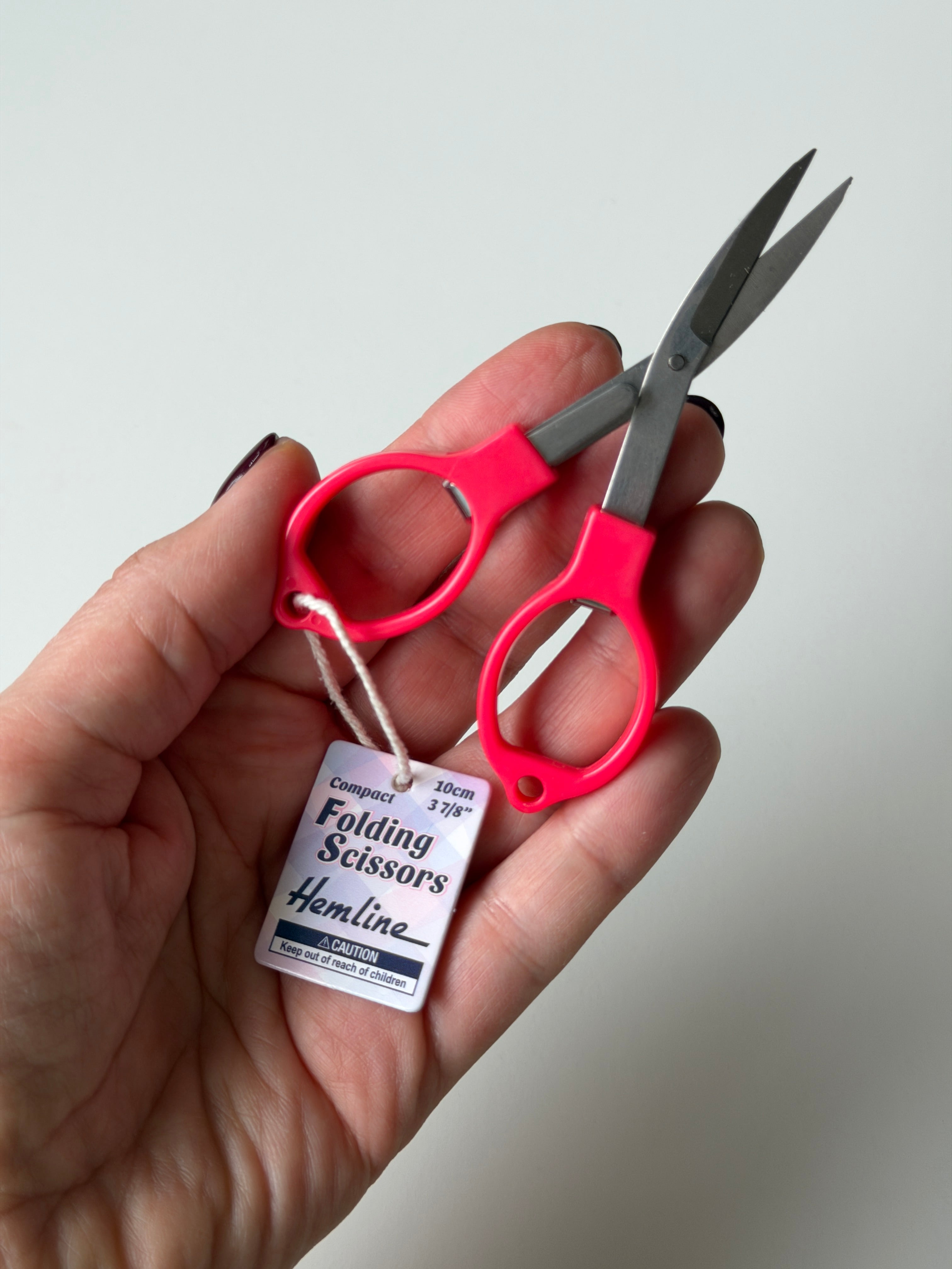 Folding scissors 10 cm