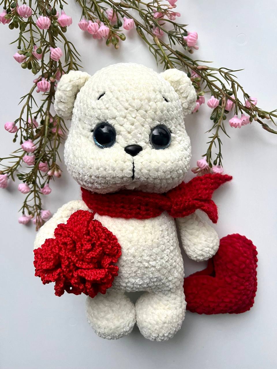 FREE crochet pattern "Valentine Bear" (amigurumi toy)