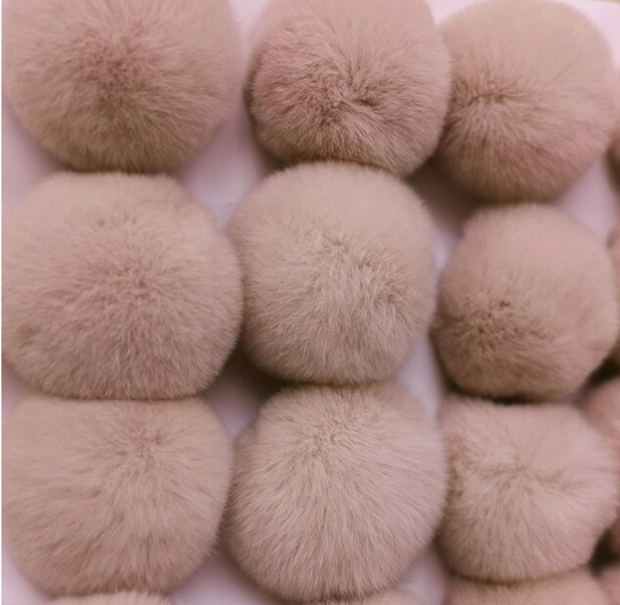 Rabbit Fur Pompom 100% Natural (pink)