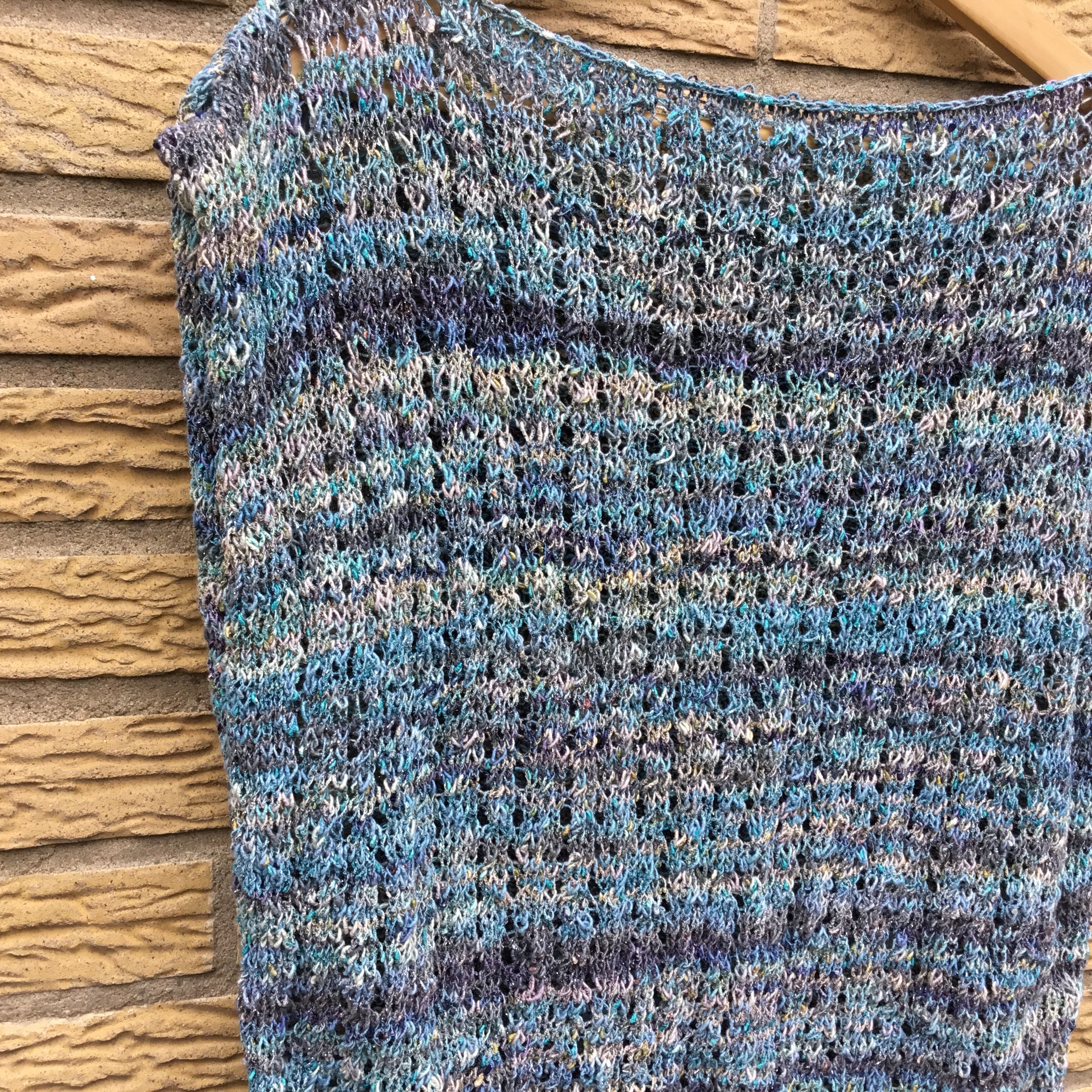 FREE Knitting pattern for Gipsy by Mondial 'Truitje'