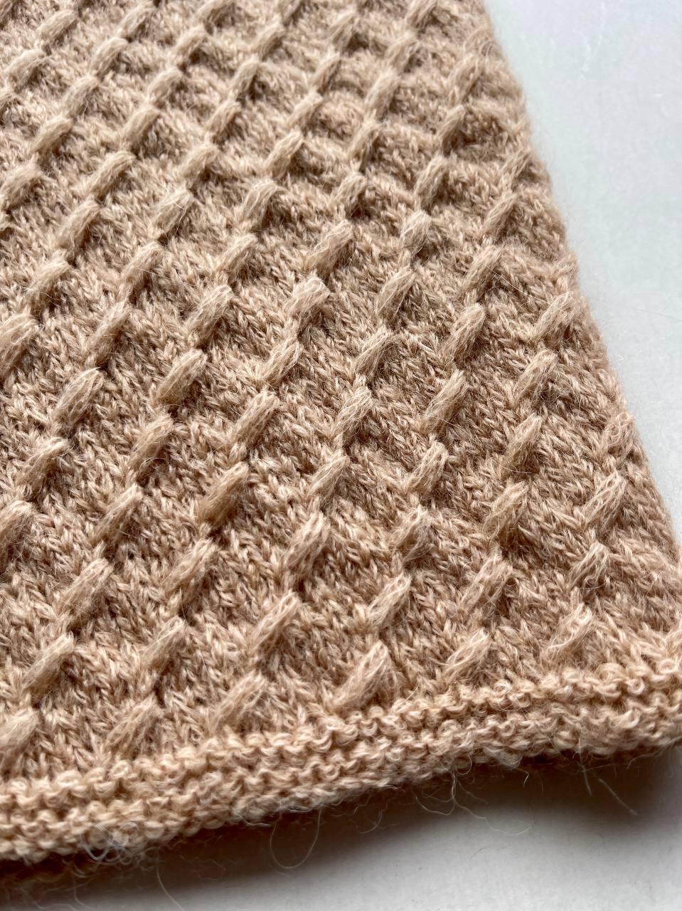 FREE Knitting pattern 'Soave Cowl'