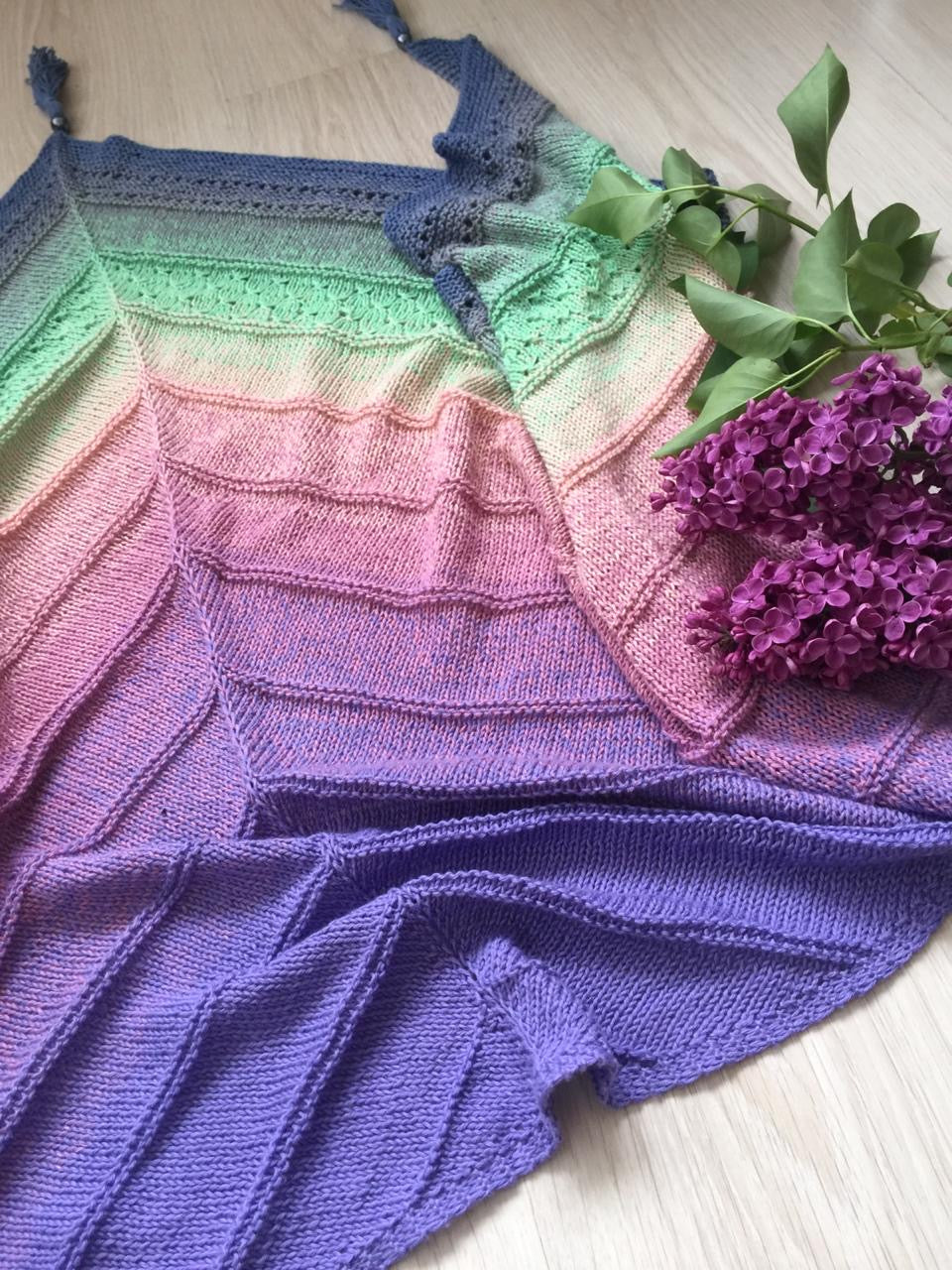 Beautiful shawl knitted from one ball of yarn Whirl