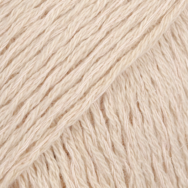 DROPS Belle Uni Colour 03 light beige