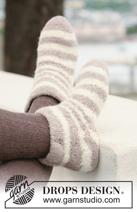 DROPS Snow Uni Colour 01 off white