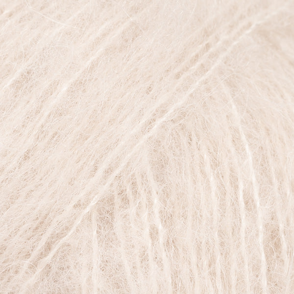DROPS Brushed Alpaca Silk Uni Colour 40 marzipan