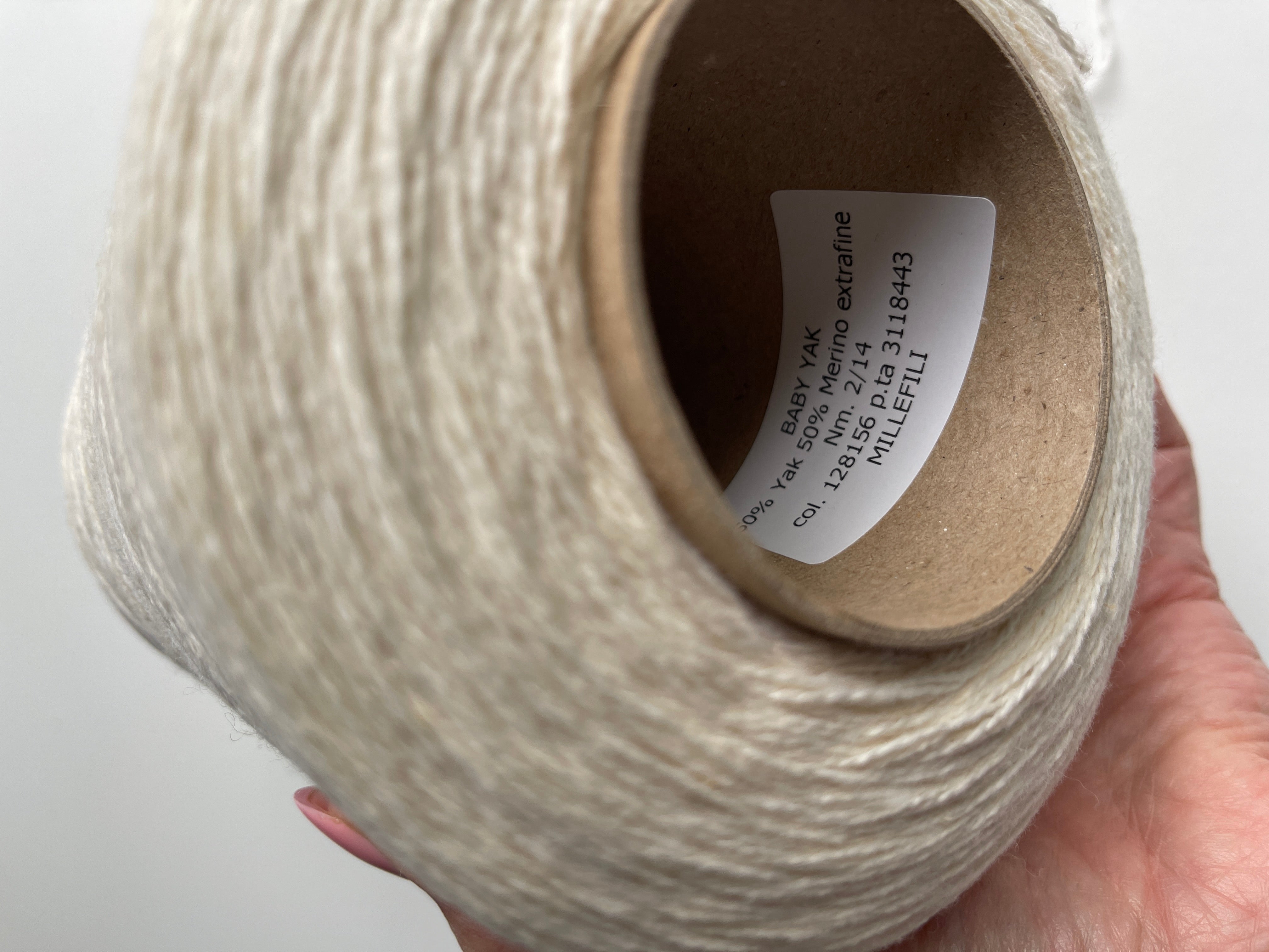 Millefili Baby yak Creamy white