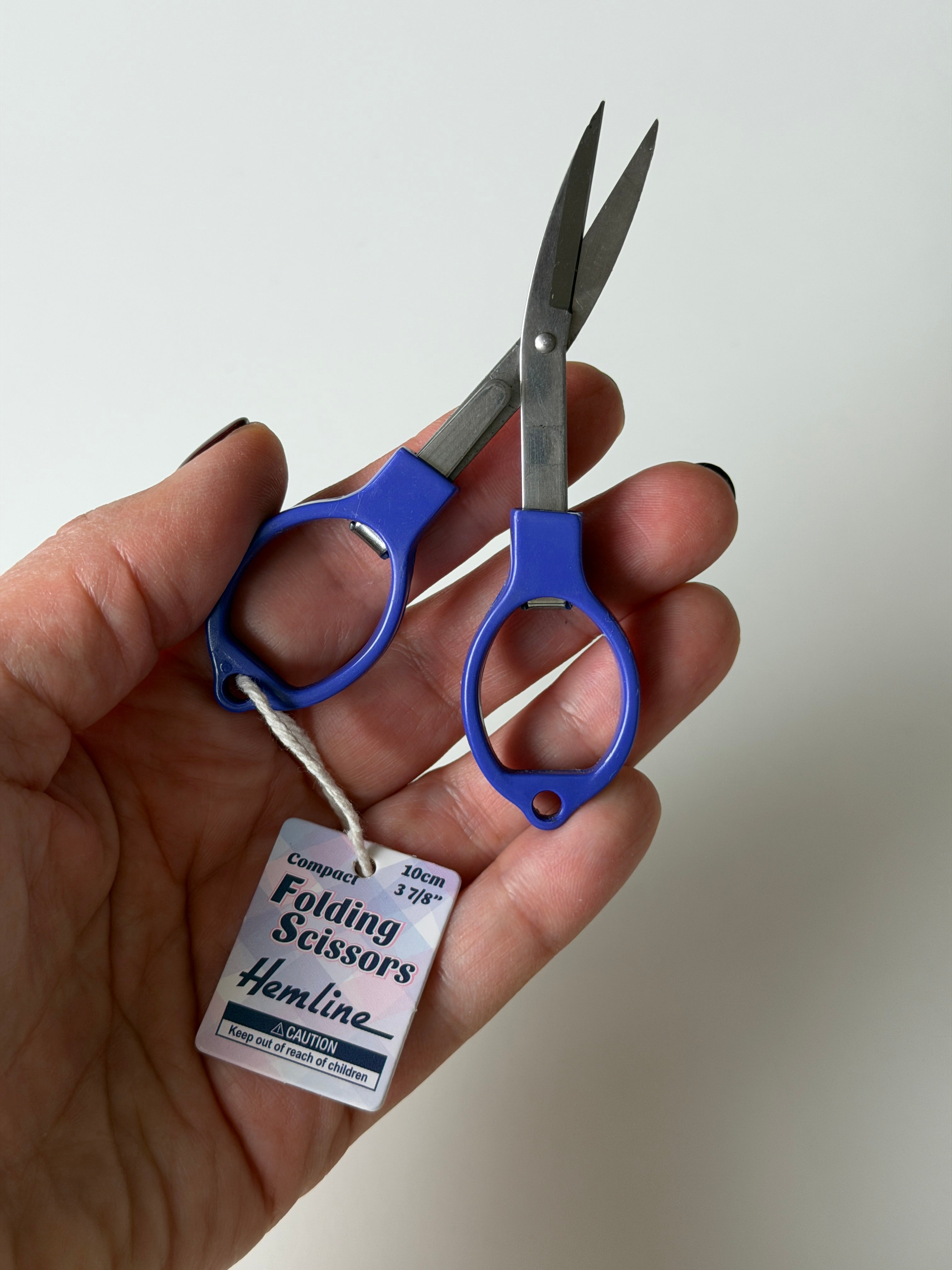 Folding scissors 10 cm