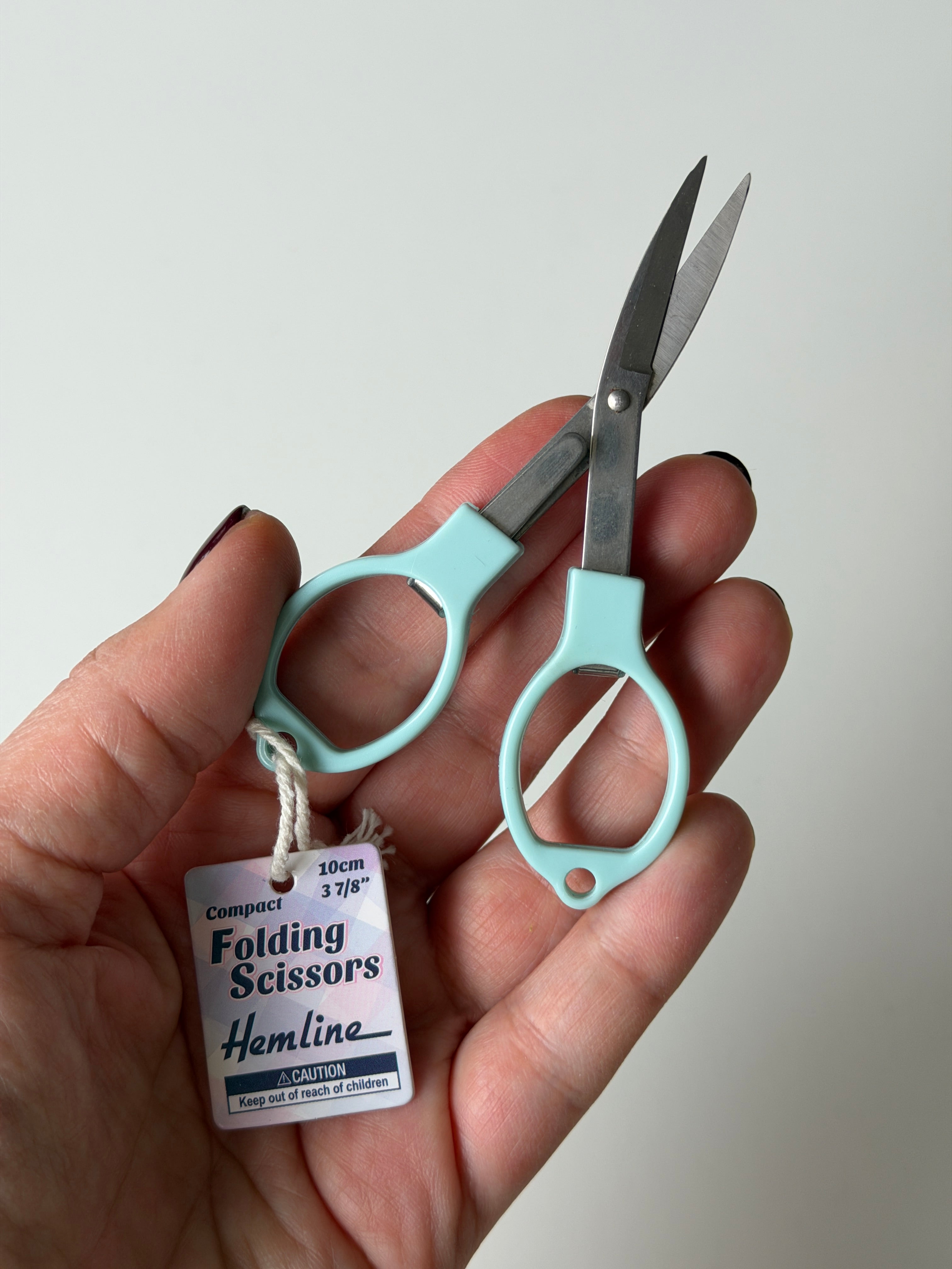 Folding scissors 10 cm