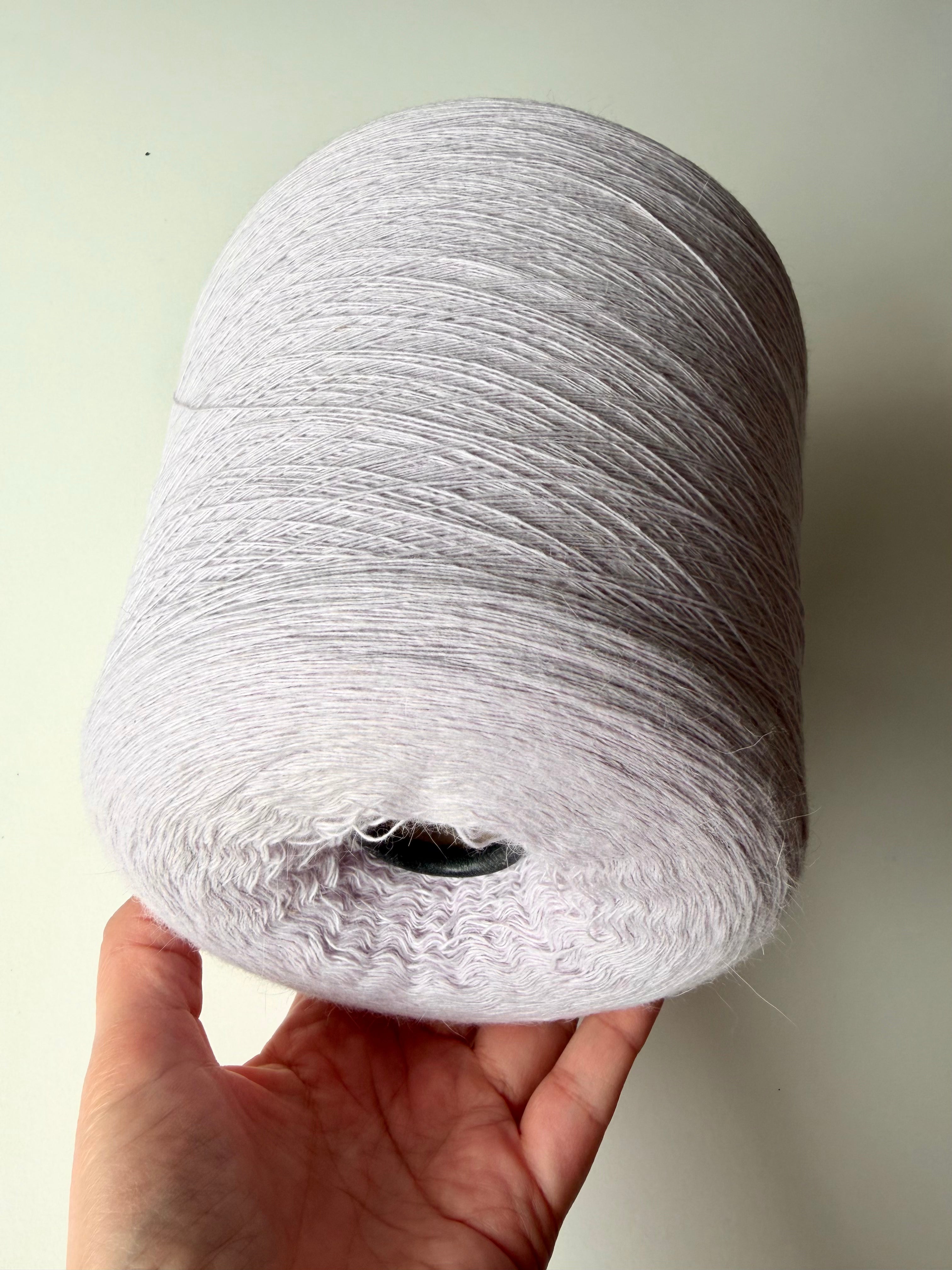 Angora Merino blend light lilac