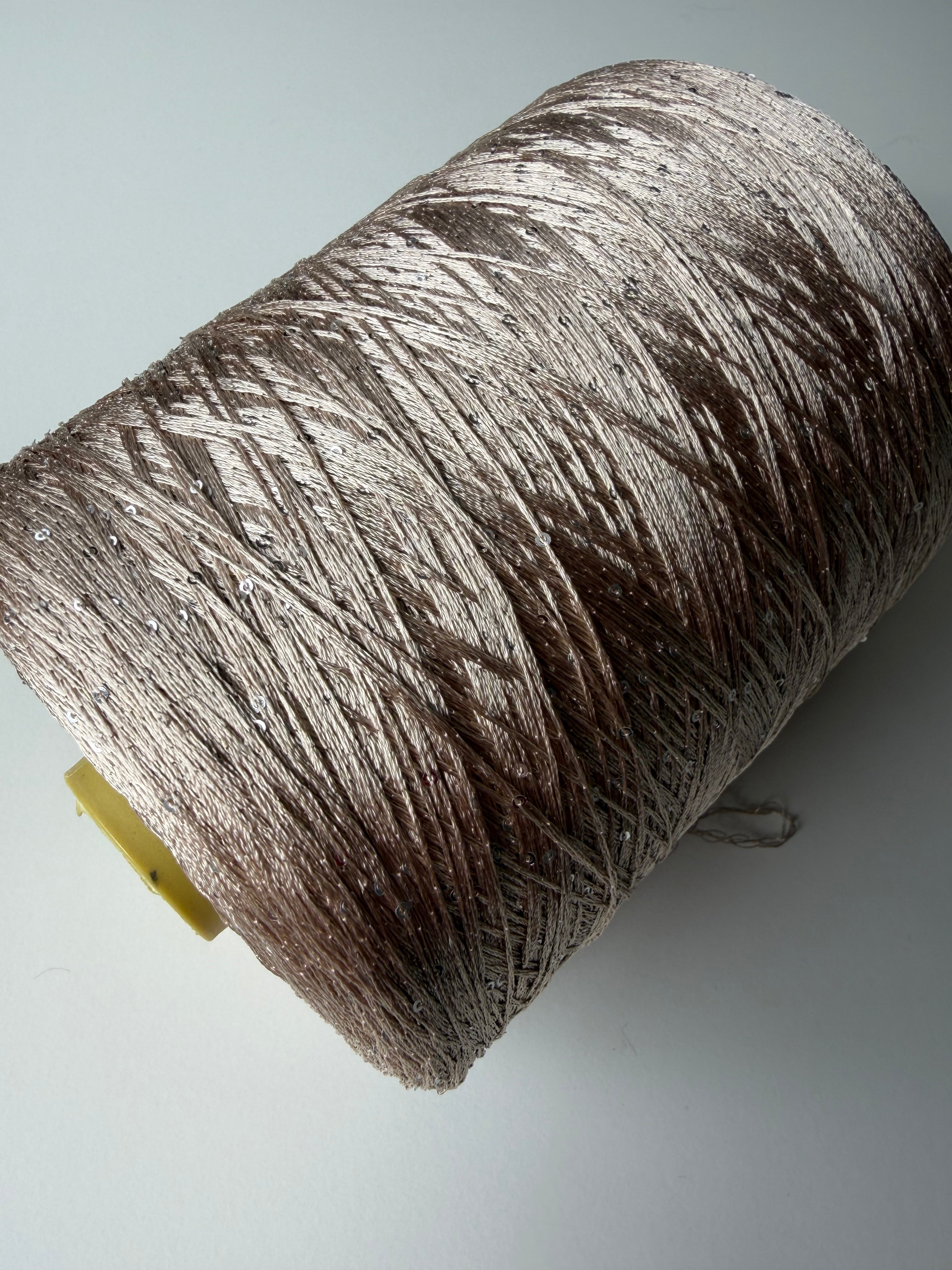 Paillettes micro, Beige, 1200 gr cone
