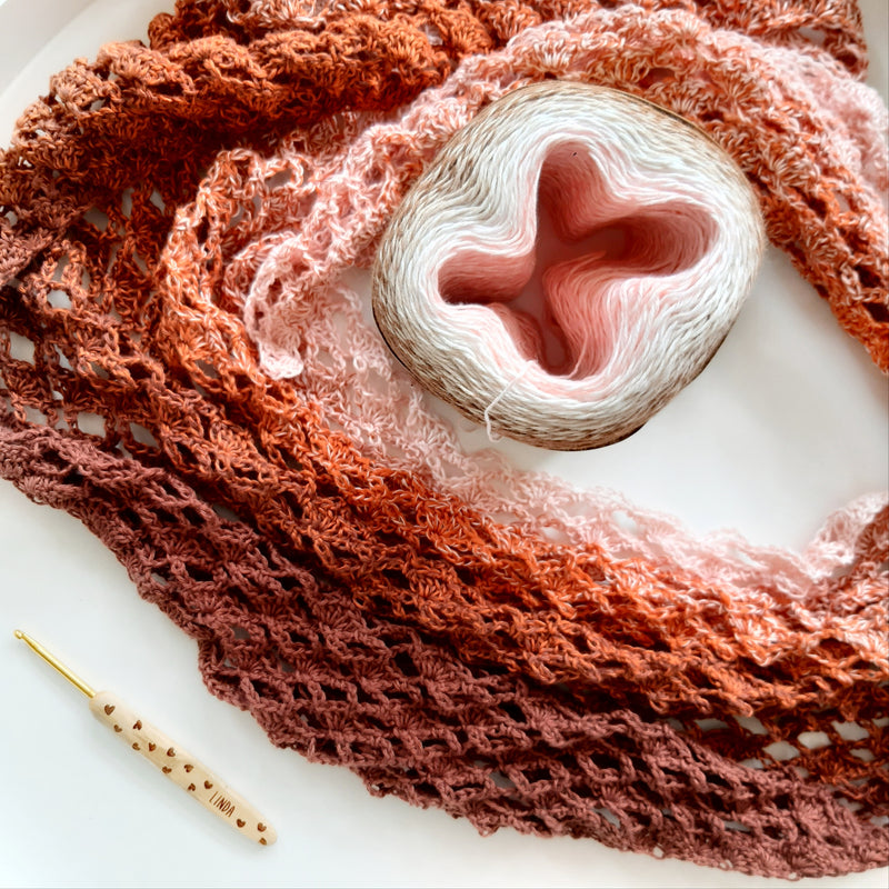 Crochet pattern 'Stole Sweet Summer' by Linda Daas