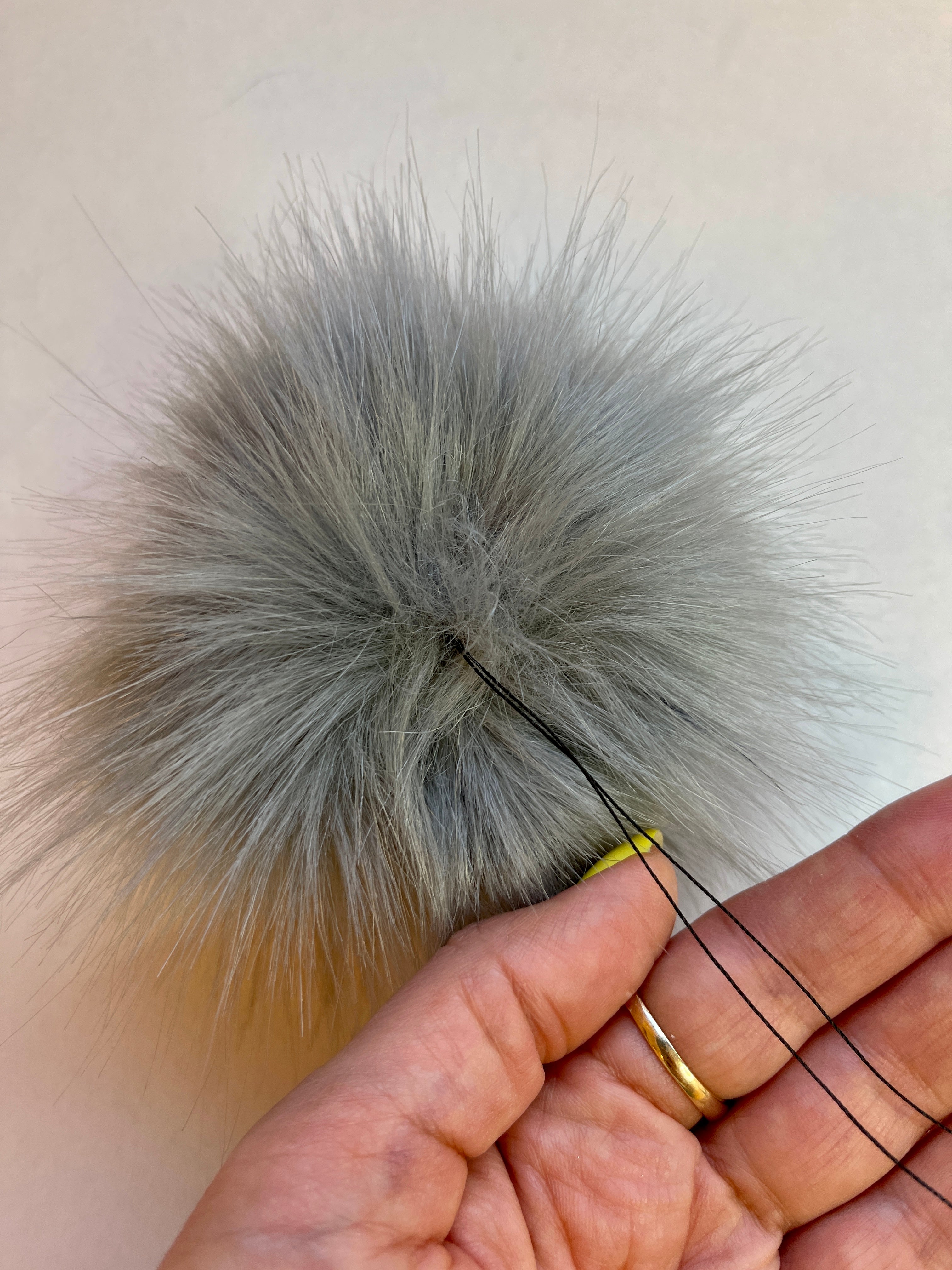 Pompom (eco) grey