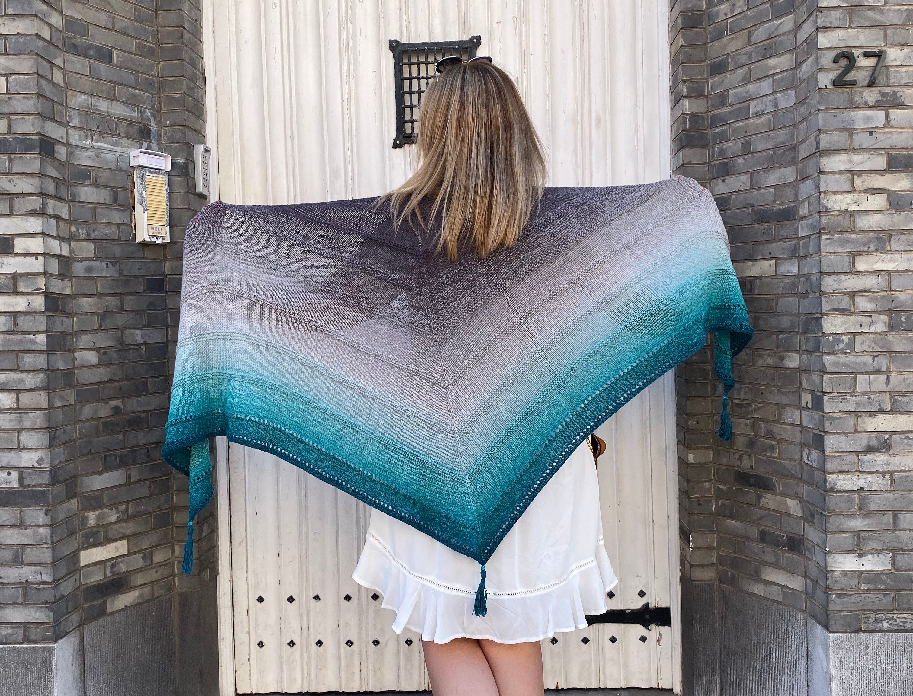 Knitting pattern 'Simple Whirl Shawl'