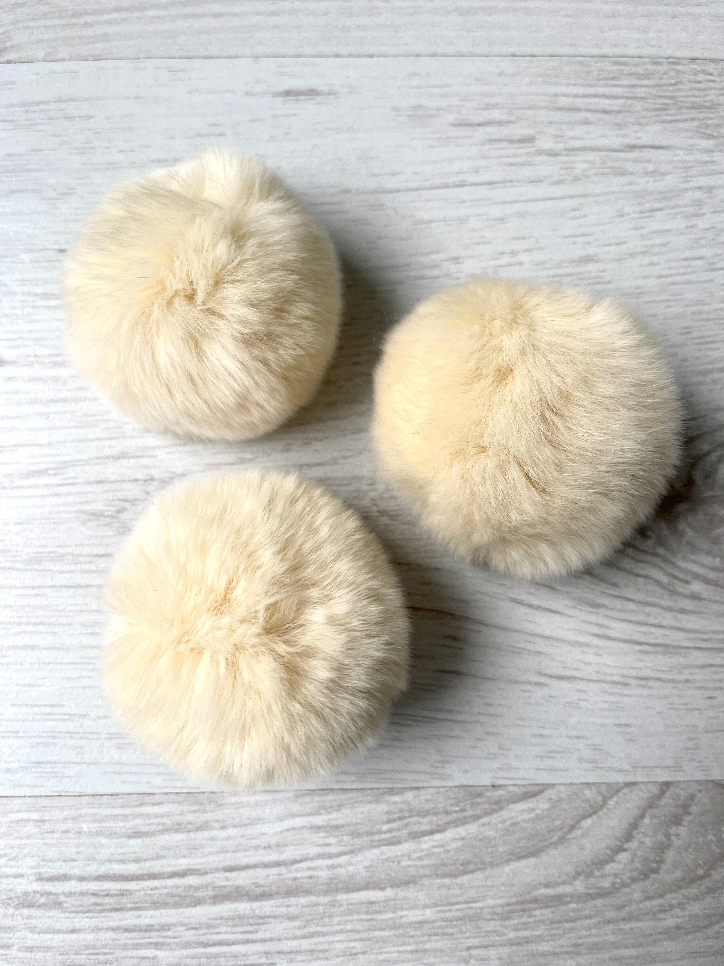 Rabbit Fur Pompom 100% Natural (beige)