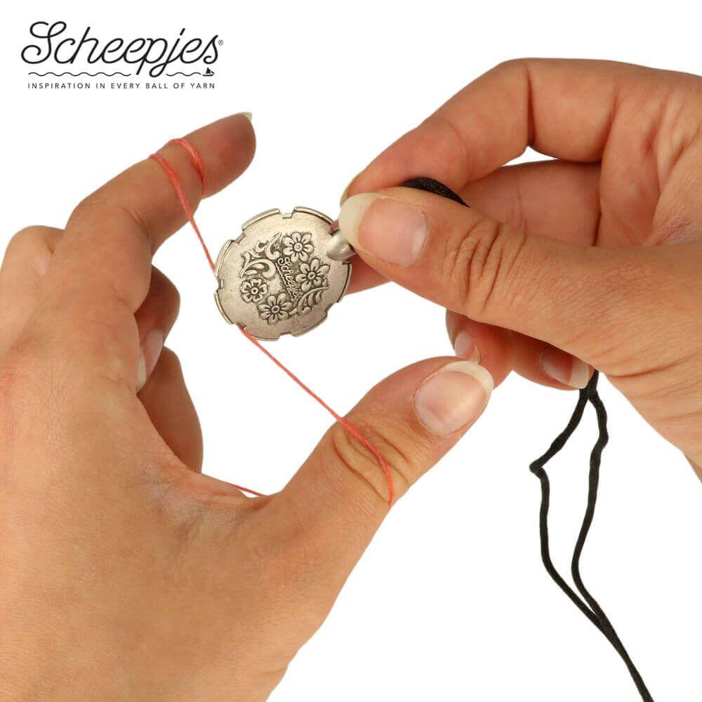 Scheepjes yarn slicer